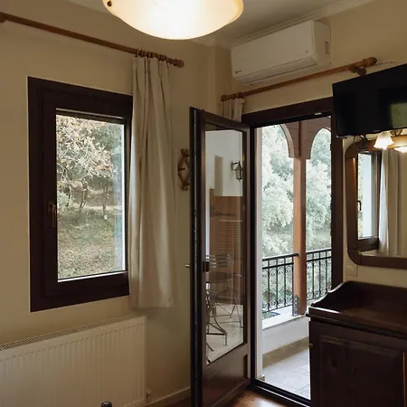 Agnanti Отель 3*